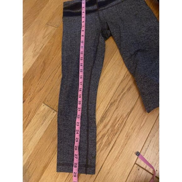 Lululemon women's wonder under herringbone cropped pull on leggings size 6 - Picture 8 of 8